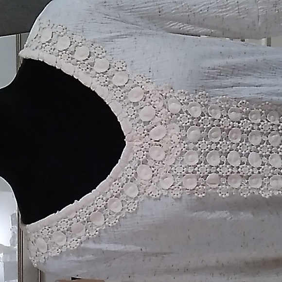 Style & co dressy off-white/cream beige top with 3/4 flaired sleeves, size XL. - Picture 2 of 7